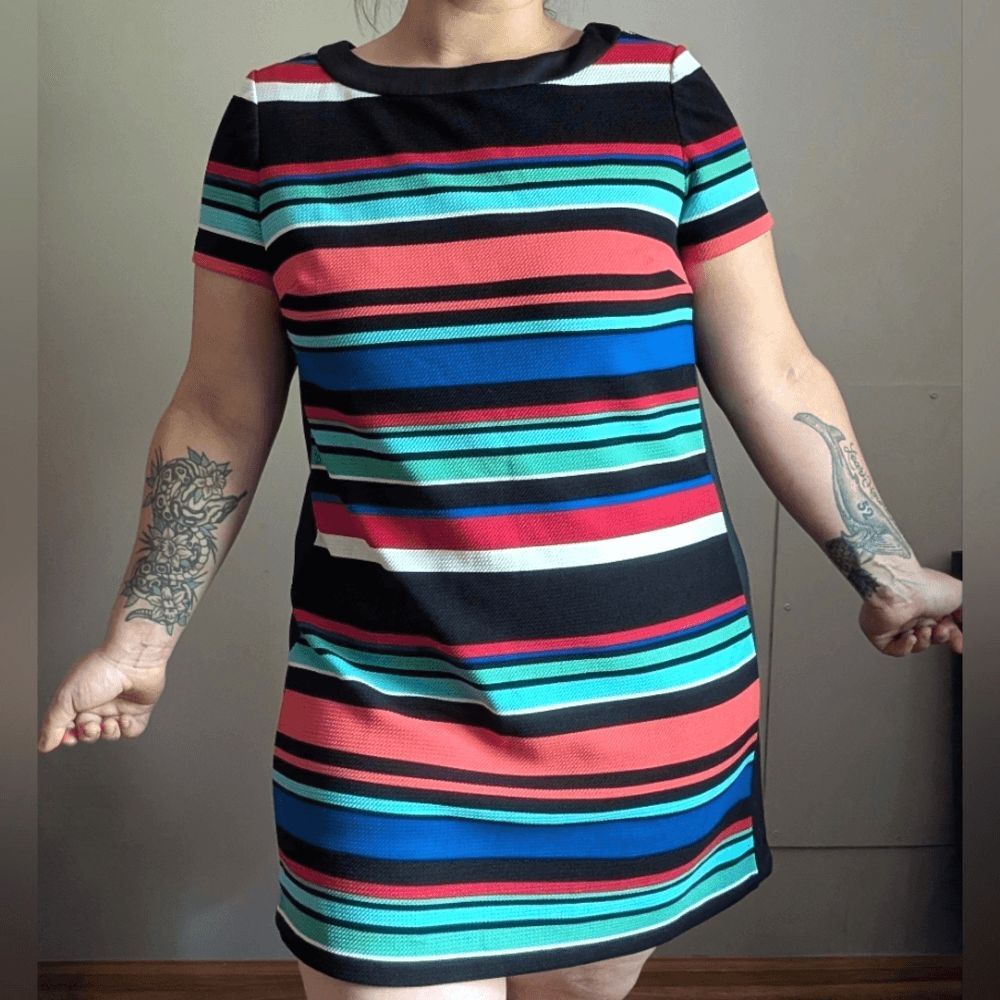 London Style Multicolor Striped Shift Cut Rainbow Textured Knee Length Dress